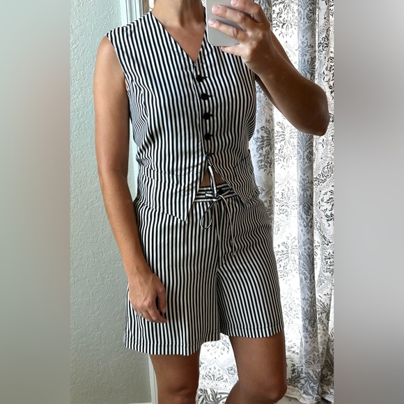 Vintage Dresses & Skirts - VINTAGE 90s vest and high waisted shorts set w vertical white and black stripes
